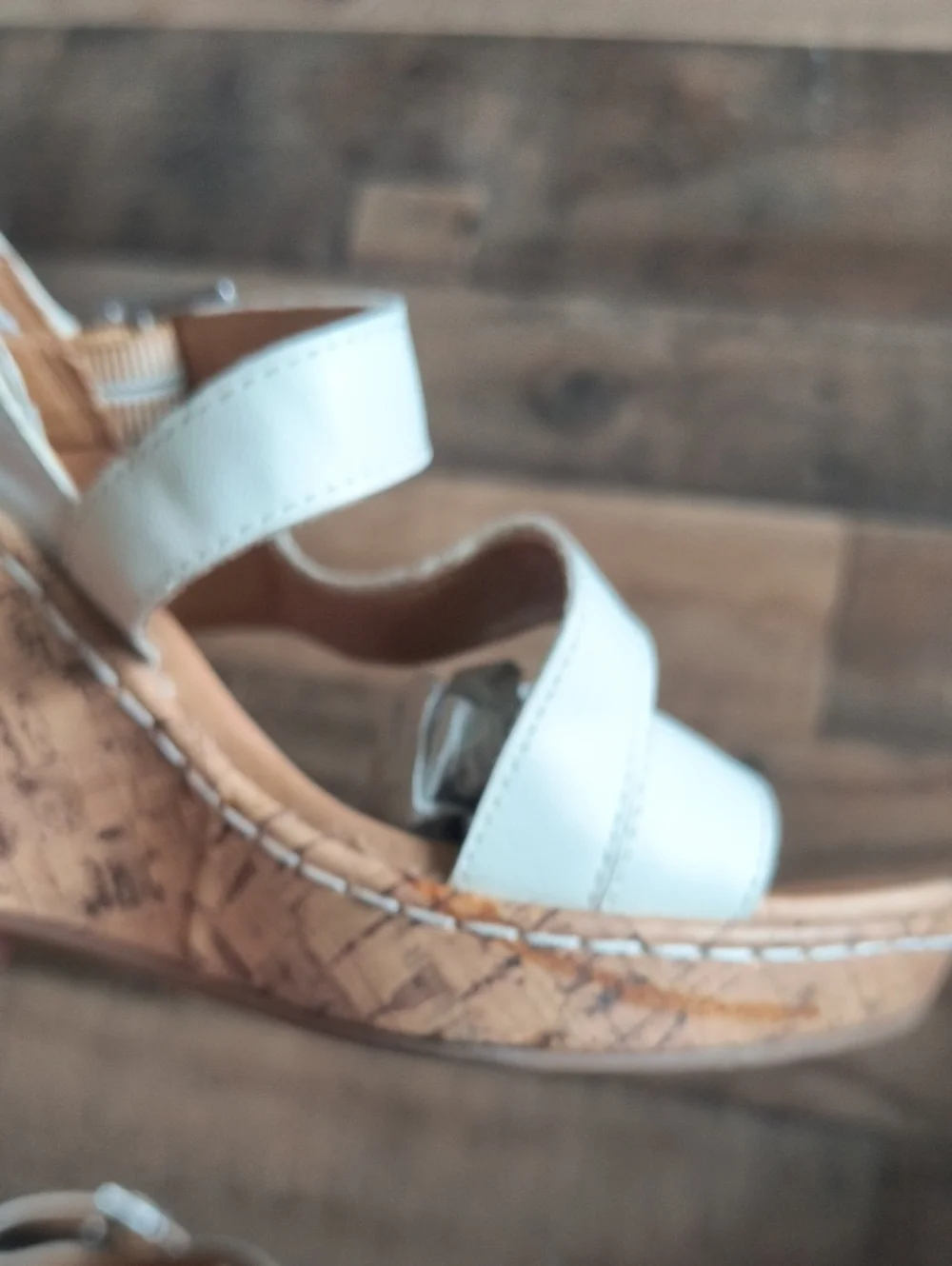 b.o.c. Cream White Faux Leather Cork Wedge Sandals Sz 7 Women